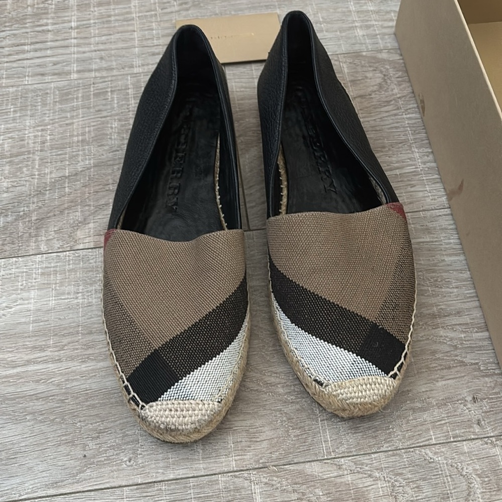 NIB Burberry Hodgeson In Canvas/Black Leather Sz: 41